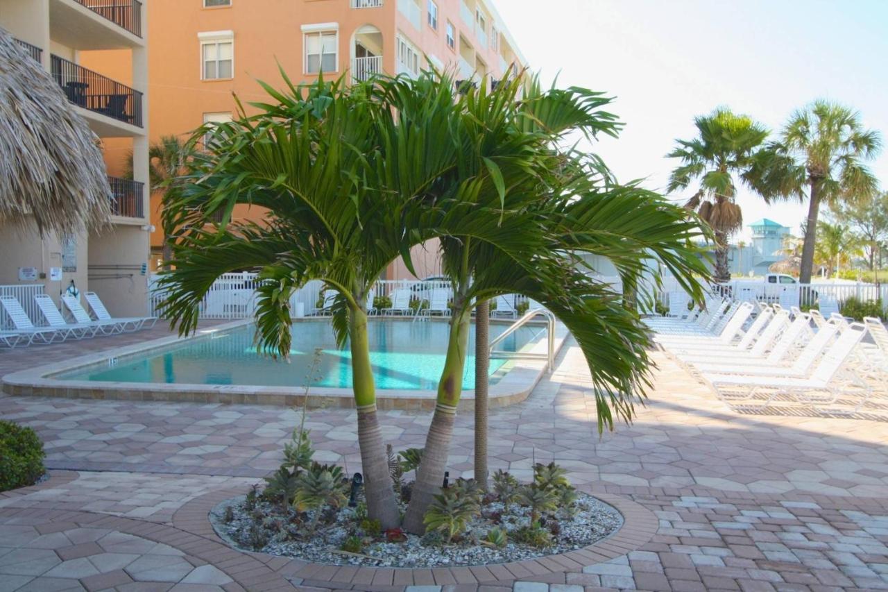 402 - Sandy Shores St. Pete Beach Exterior photo