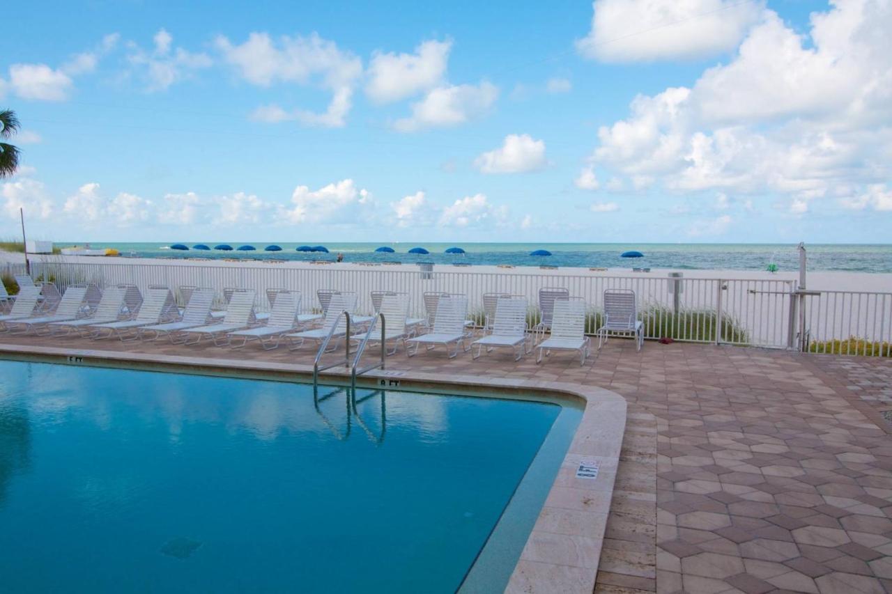 402 - Sandy Shores St. Pete Beach Exterior photo